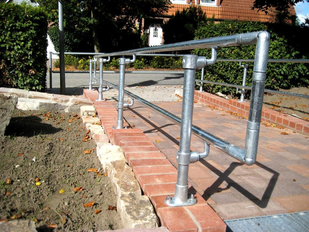 Kee Access handrail for schools Simplified Safety