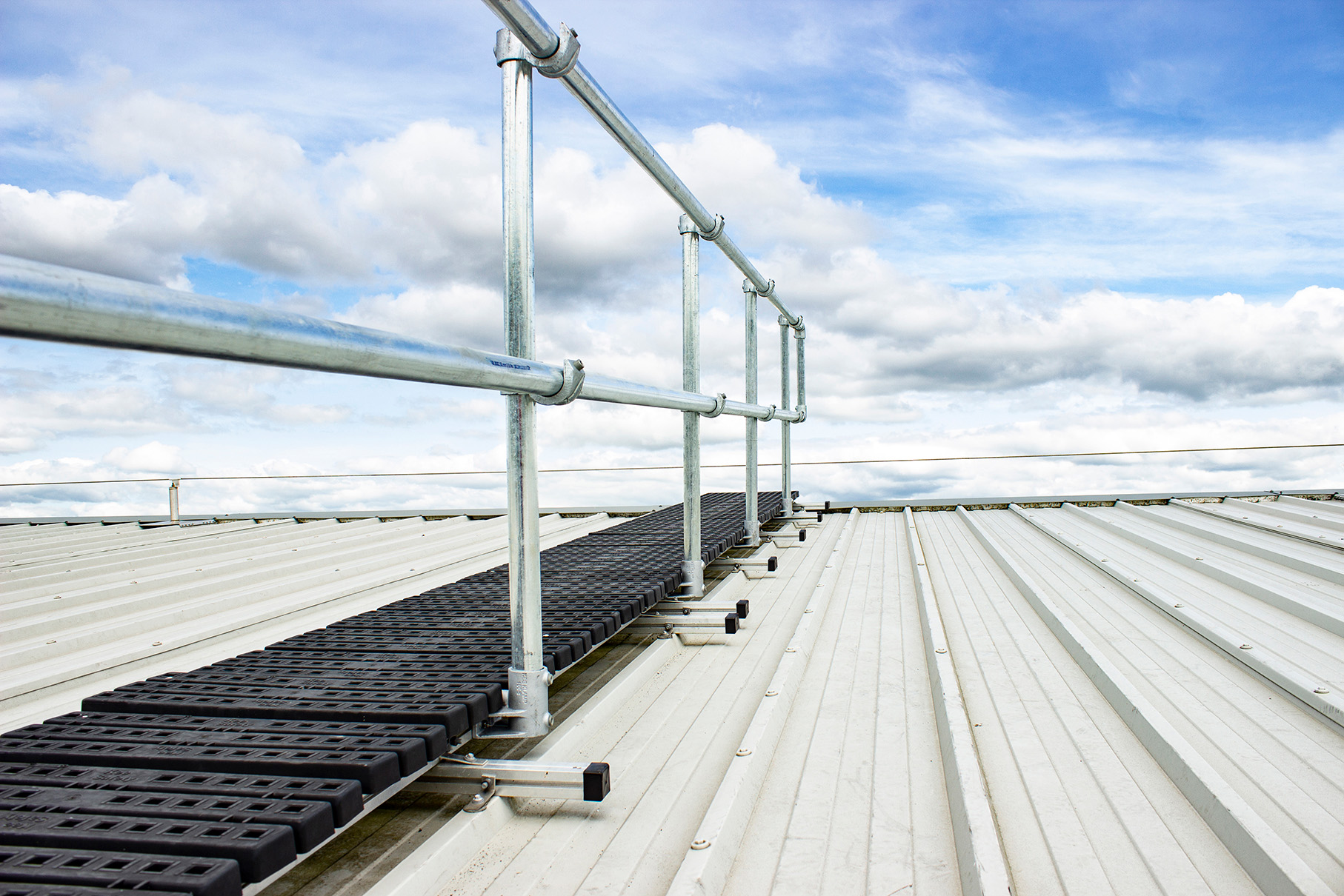 close up of kee walk roof walkway